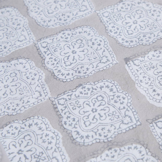 Lucerne Tablecloth Large